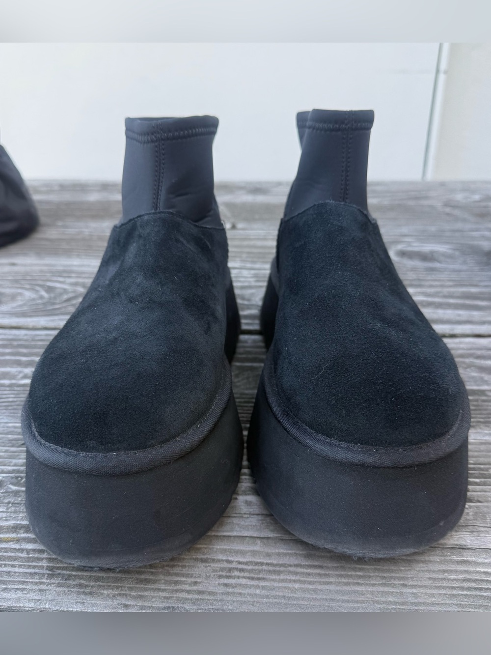 Ugg Men’s Boots Size 10